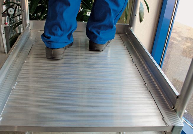 MUNK Podestleiter fahrbar Aluminium geriffelt 2 Stufen
