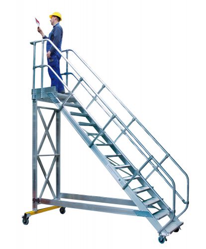 MUNK Plattformtreppe fahrbar 45° Stufenbreite 1000mm 18 Stufen